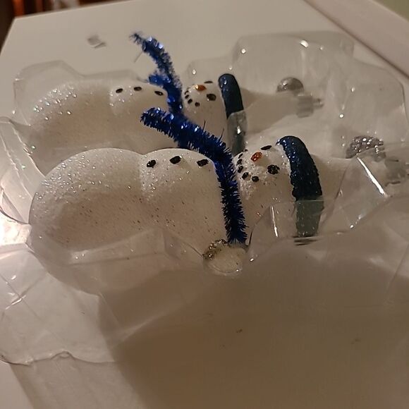 Set of Two Glittery Snowmen - Picture 5 of 6